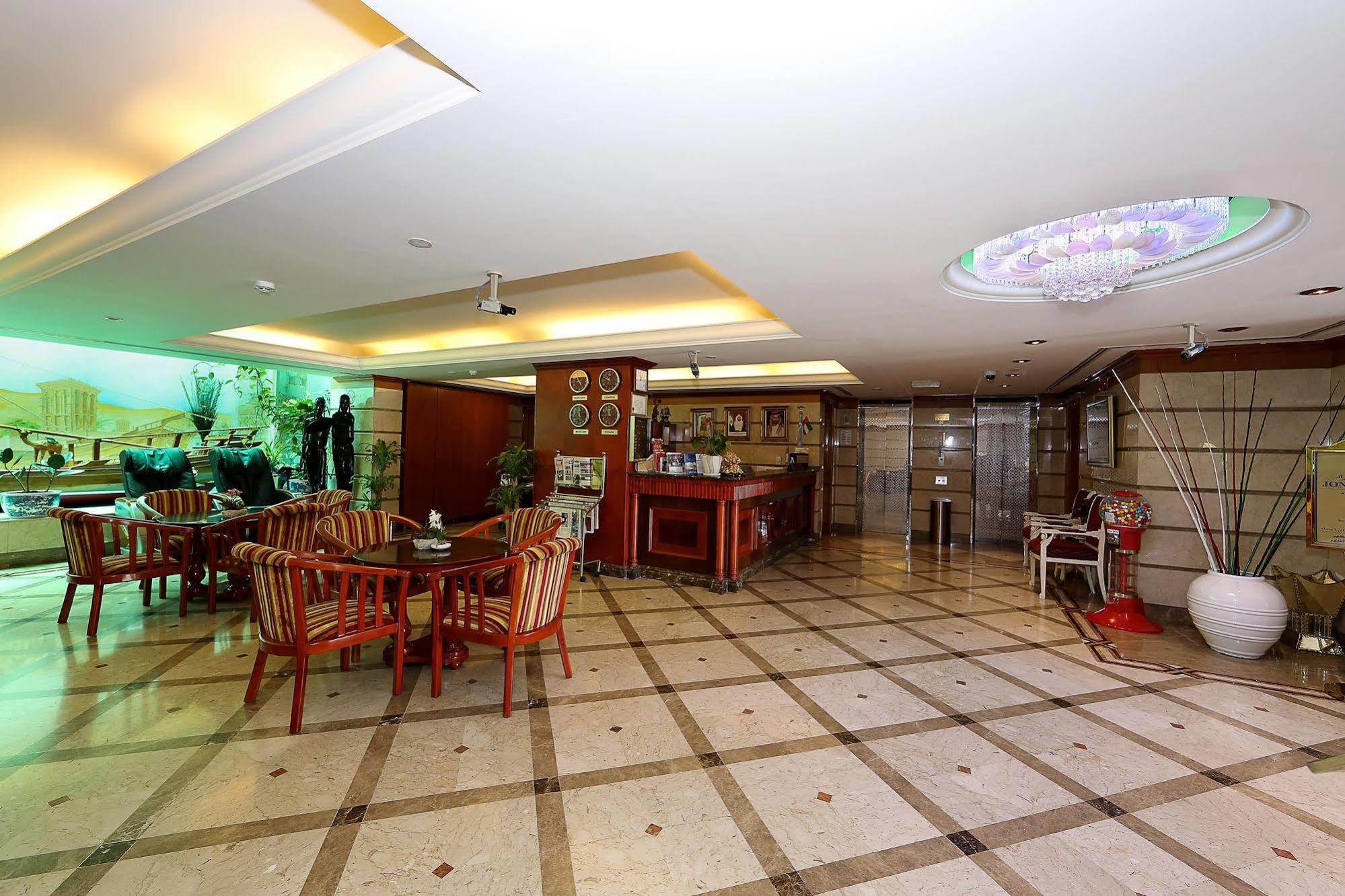 Jonrad Hotel Dubai Buitenkant foto
