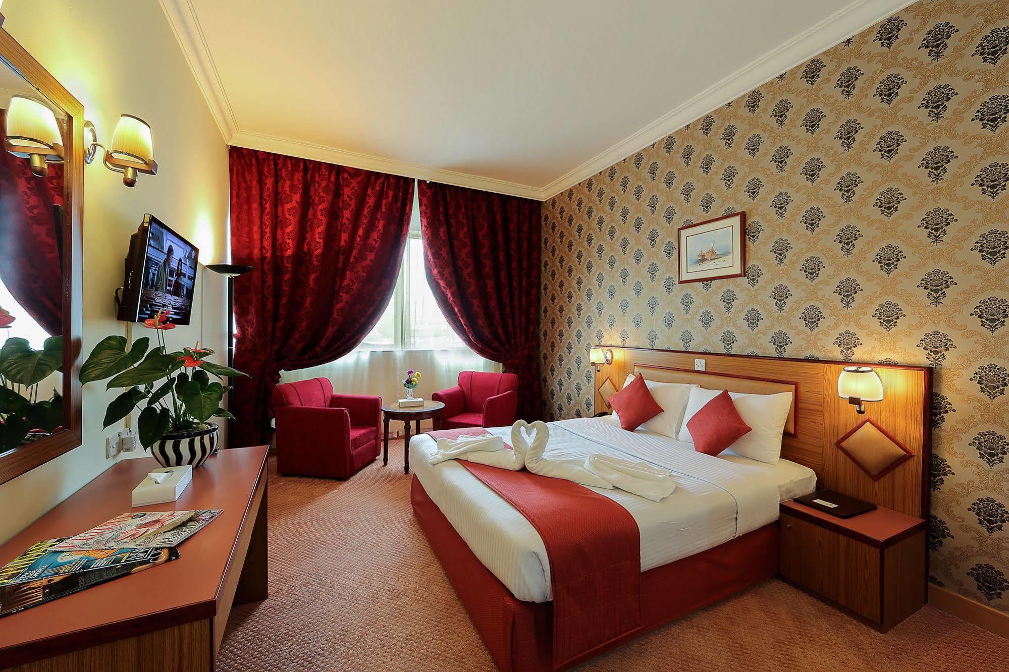 Jonrad Hotel Dubai Buitenkant foto